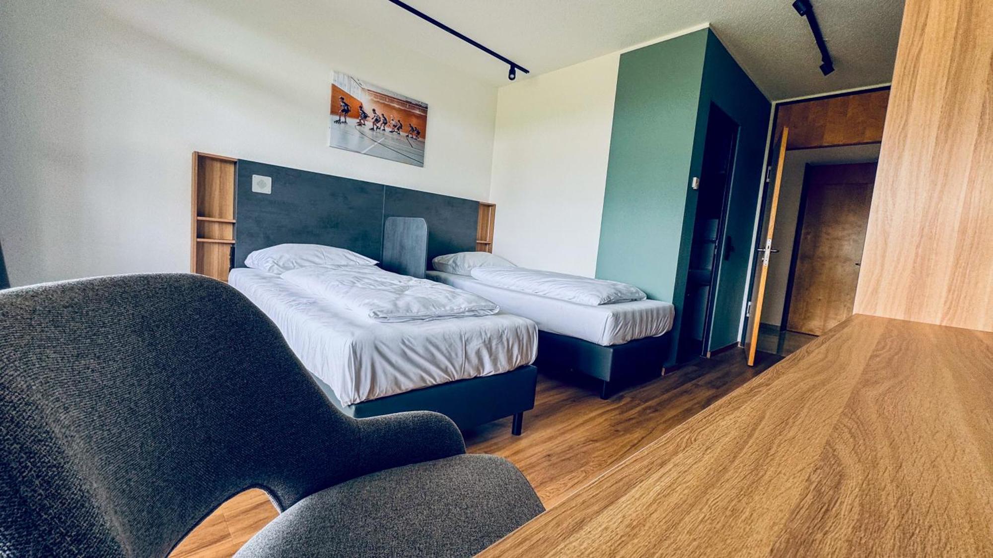 Hotel Sportschule Oberhaching Esterno foto